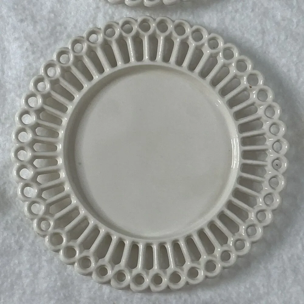 Vintage Milk Glass Ribbon lace edge Dessert Salad Plates Set Of 2 Ivory White